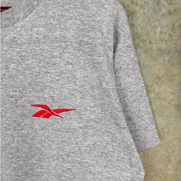 VTG 90s Reebok Logo T Shirt Mens Sz M Gray Red Embroidered Logo Sportswear - Picture 6 of 8